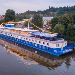 Racek Bådhotel Prag