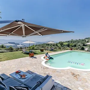 Chateau La Siroque Montecatini Val di Cecina
