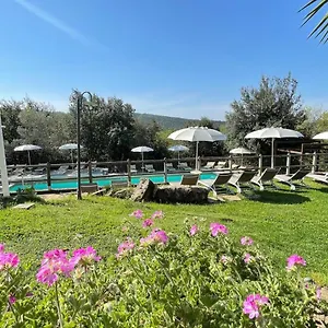 Landhuis E Glamping Serraiola Alta, Monterotondo (Tuscany)