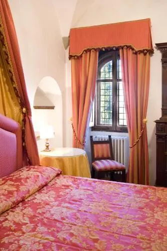 Castello Vicchiomaggio Villa Greve in Chianti Farm stay